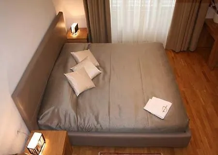 My House Travel Hotel Prague
